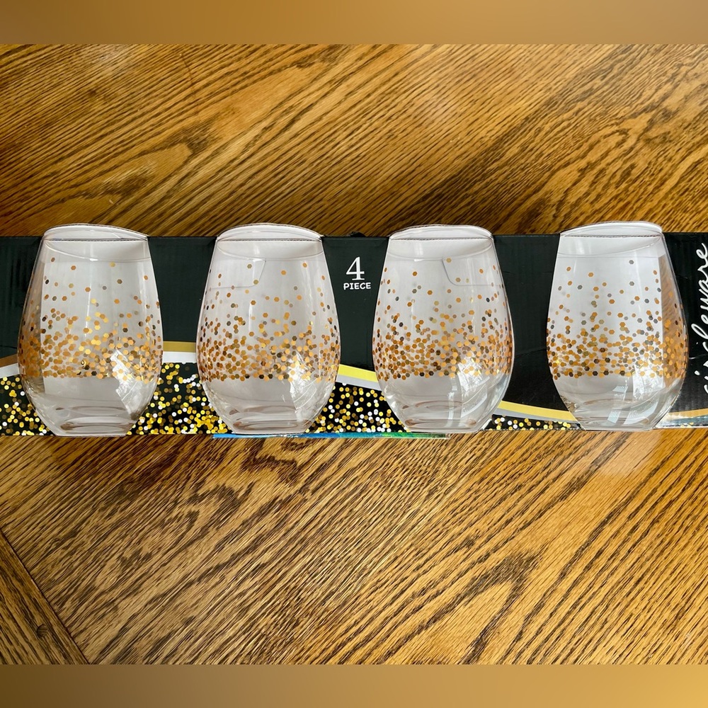 Set of twelve 18.5 oz stemless wine glasses